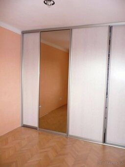 Nabízíme k pronájmu byt 2+1, 50 m² — Praha 6, ulice Vostrovs
