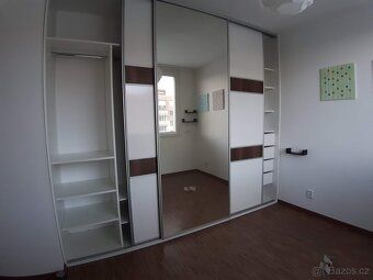 -- Nabízím k pronájmu byt 2kk o rozloze 43m2, v 6.patře s vý