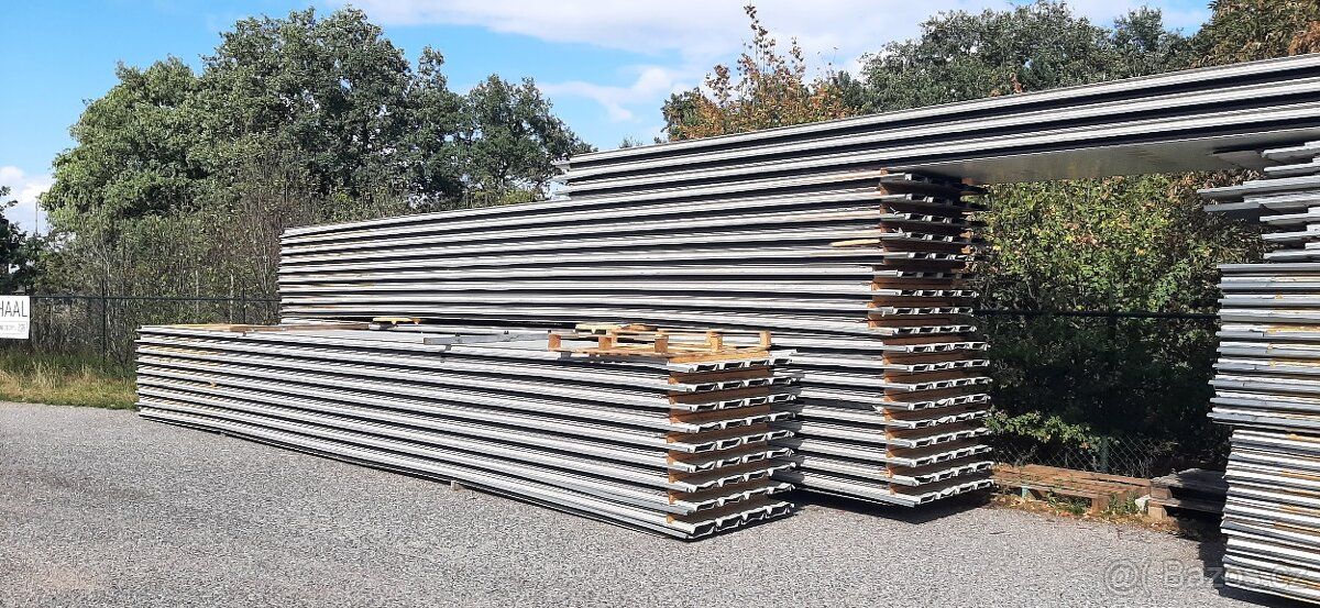 3500mm2 na prodej az 15m dlouho, 4 cm tloustka. 15€/m2
