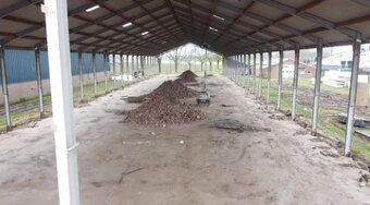 Rozměry 1 haly: Šířka: 23 m1 Volné rozpětí Délka: 96m1 Ploch