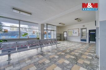 Pronájem komerčních prostor – 38 m² na autobusovém nádraží v