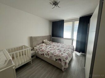 · 56 m² · 2. NP · neprůchozí pokoje · po rekonstrukci · skle