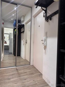 Prodej velmi pěkného bytu po rekonstrukci ve 3.NP kompletně 