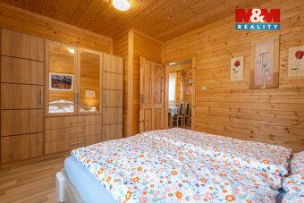 Nabízíme k prodeji chatu - novostavba 50 m2 v malebné obci V