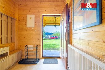 Nabízíme k prodeji chatu - novostavba 50 m2 v malebné obci V