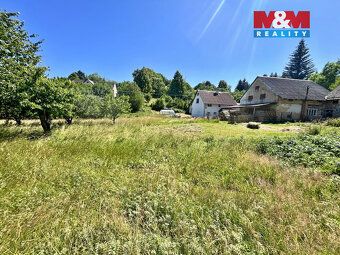 Nabízíme soubor šesti pozemků o celkové výměře 1102 m2 v okr