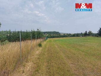 Nabízíme k prodeji pole o celkové ploše 1616 m² v katastráln