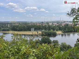 , Dumrealit.cz Vám zprostředkuje prodej rovinatého, kompletn