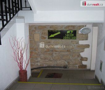 + služby, kauce, provize RK, pronájem nebytového prostoru na