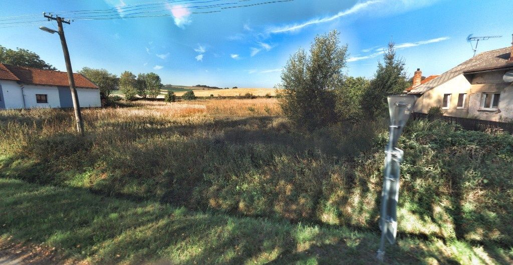 K prodeji stavební pozemek o velikosti 5758 m² v části obce 