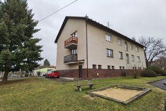 Prodám byt 3+1/2 balkony + 2 sklepy + GARÁŽ ve zděné 6-bytov