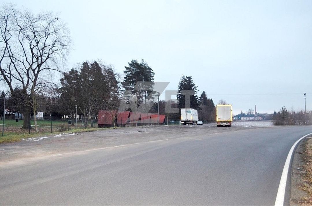 Nabízím prodej / pronájem pozemku na parkování nákladních vo