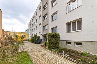 Nabízíme k prodeji prostorný byt 4+1 o celkové výměře 80 m²,