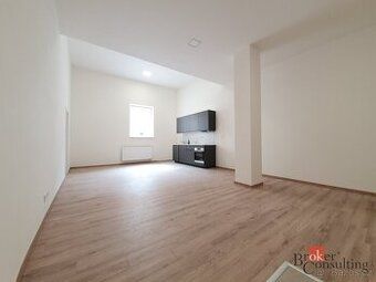 Luxusní pronájem mezonetového bytu 3+1, 95 m² – nádherné cen
