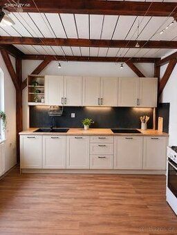 Luxusní pronájem mezonetového bytu 3+1, 95 m² – nádherné cen