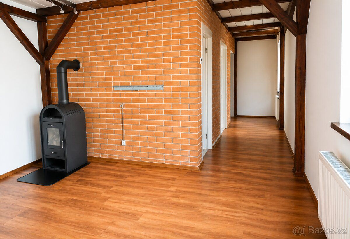 Luxusní pronájem mezonetového bytu 3+1, 95 m² – nádherné cen