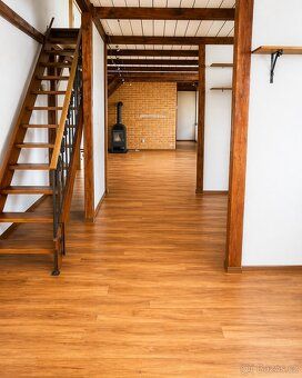 Luxusní pronájem mezonetového bytu 3+1, 95 m² – nádherné cen