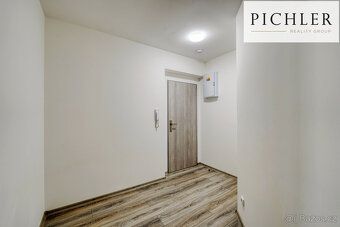 Nabízíme k prodeji moderní podkrovní byt 3+KK o rozloze 63 m