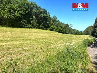 Prodej orné půdy o výměře 7613 m² v katastrálním území Zbraš