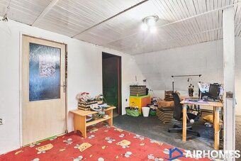 Nabízíme k prodeji samostatný rodinný dům o prostorné podlah