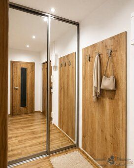 Ev.č. 00955 Nabízíme k prodeji moderní, pěkný a kompletně zr