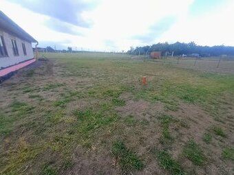 Nabízím k pronájmu stavební pozemek v Obci Plenkovice. Voda,