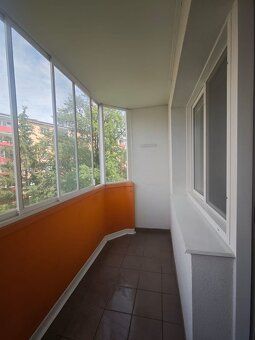 Pronájem bytu 3+1 s lodžií na ulici Dukelská v Uničově. Byt 