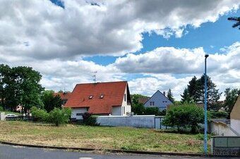 Obec Černouček, nedaleko Roudnice n.L 30km od Prahy, nedalek