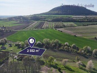 Obec Černouček, nedaleko Roudnice n.L 30km od Prahy, nedalek
