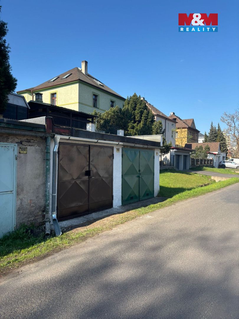 Nabízíme k prodeji řadovou zděnou garáž o užitné ploše 18 m²