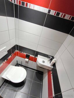 Pronajmu levněji byt 2+1 v Aši ve 2. patře na adrese Hlavní 