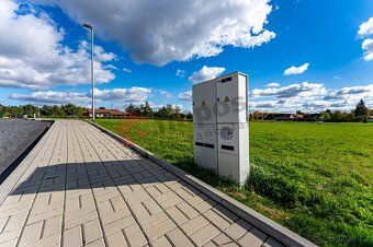 Nabízíme k prodeji stavební pozemek o výměře 1901 m2 v obci 