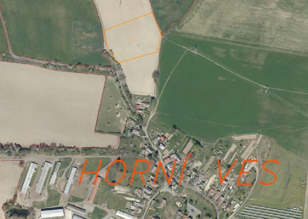 Prodám dobře přístupné pole z obou stran s VVN elektro rozvo