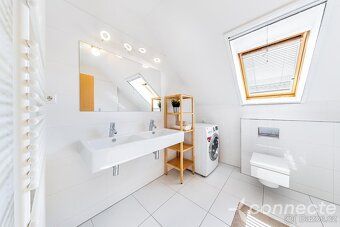 BYTOVÁ JEDNOTKA 4+1 VE DVOJDOMU S VLASTNÍ ZAHRADOU, TERASOU 