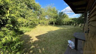 Nabízím k pronájmu rovinatou zahradu o výměře 799 m² v klidn