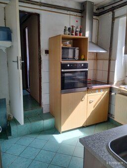 Prodám rodinný dům 4+1 v Krhově. Užitná plocha 200m2, celkov