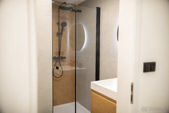 Nabízíme k prodeji prostorný byt 3+kk o výměře 61 m² ve vyvý