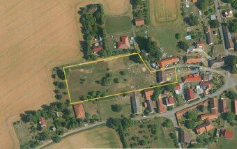 Nabízím k prodeji pozemek o výměře 8 354 m² v nádherné a kli