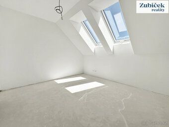Novostavba rodinného domu 3+1 s parkovacím stáním, Strážnice