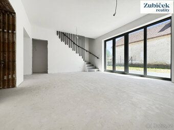 Novostavba rodinného domu 3+1 s parkovacím stáním, Strážnice