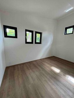 Na prodej nový hausbót 4kk - 96m2 s terasou 30m2 k celoroční