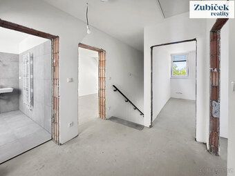 Novostavba rodinného domu 4+kk s garáží, Strážnice - lokalit