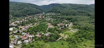 Dlouhodobý pronájem zahrady pro glamping, rekreaci a rybařen