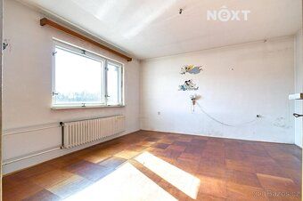 Nabízím k prodeji prostorný rodinný dům na ulici Orlovská 11