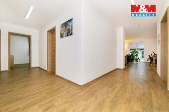 Nabízíme k prodeji moderní novostavbu rodinného domu o dispo