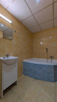 Nabízíme k pronájmu byt o dispozici 3+1 a výměře 65,14 m2 na