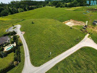 Ev.č. 02014 Prodej stavebního pozemku 879 m² – Třebíč, Račer