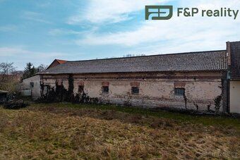 Nabízíme k pronájmu skladové prostory v obci Opolany, vhodné