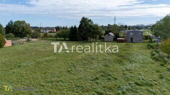 Prodej rovinatého pozemku o výměře 6.606m² v Orlové.
Nabízím