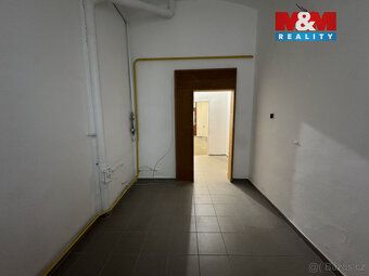 Nabízíme pronájem komerčních prostor v samém centru Chrudimi